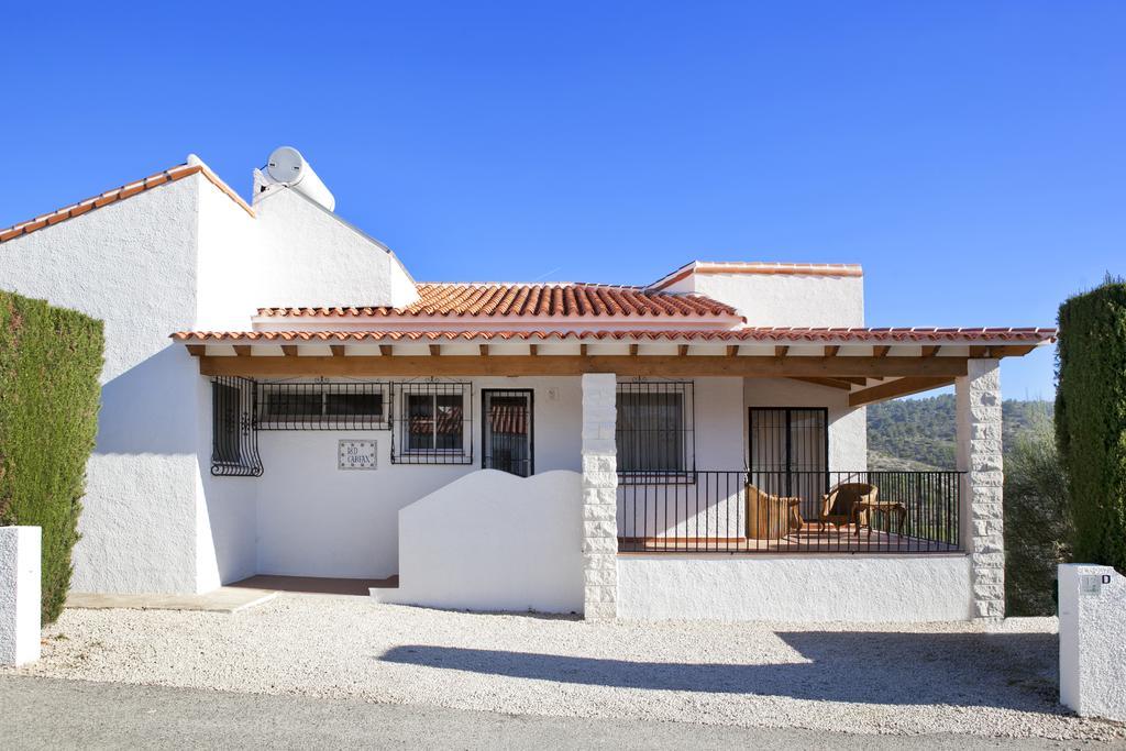 Villa Carfax Orba Eksteriør billede
